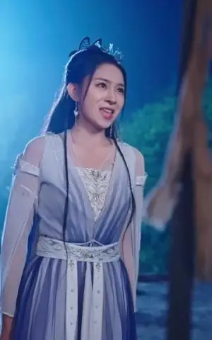 《驭兽师很稀有她一抬手万兽臣服（87集）刘钊宏&周蓉倩（夸克网盘）》短剧封面