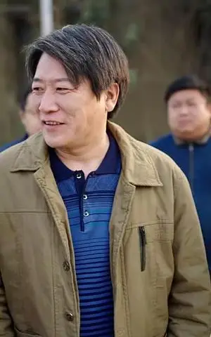 《十五的月亮十六圆（60集）（夸克网盘）》短剧封面