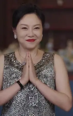 《二婚当天植物人老公突然睁眼（40集）（夸克网盘）》短剧封面