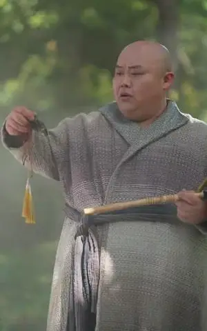 《玄学娇妻遇见紫薇星老公（74集）高旻睿＆史小叶》短剧封面