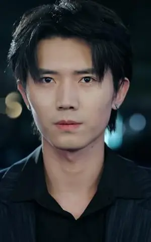 《纪念日失约,总裁女友追夫火葬场(80集)勉瑞云&姜焕文(夸克网盘)》短剧封面