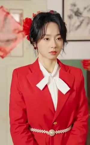 《满城静待梨花开（100集）韦若辰＆张紫菡（夸克网盘）》短剧封面