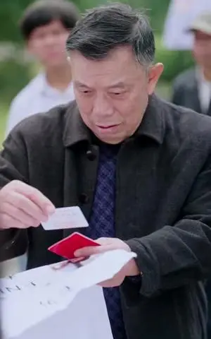 《嫁给睡美男老公后，开启逆袭人生（60集）张紫璇&钟哉宇（夸克网盘）》短剧封面