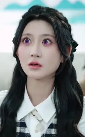 《透视成团宠，神医小姐有点拽（90集）杨珊子＆谢瀚杰（夸克网盘）》短剧封面