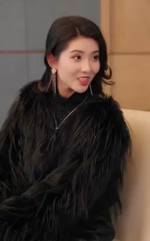 《闪婚后裴先生又又撒娇了（83集）姚冠宇＆张楸梓（夸克网盘）》短剧封面
