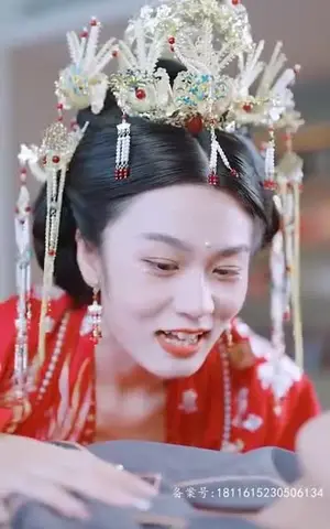 《替嫁娇妻又凶又野（77集）》短剧封面