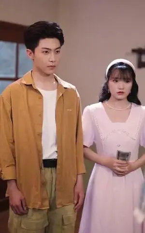 《重生后我果断退婚转嫁（78集）王梓霆&孙丛姗（夸克网盘）》短剧封面