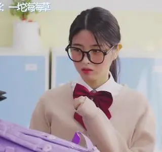 《【中字】韩国网剧-我没有钱,朋友都疏远了!(夸克网盘)》短剧封面