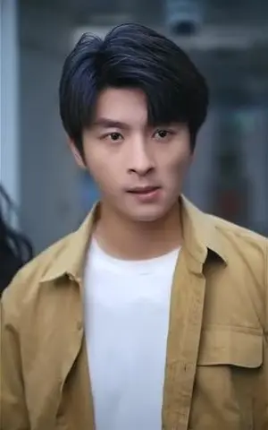《我的报纸能预知未来（95集）王艺珂》短剧封面