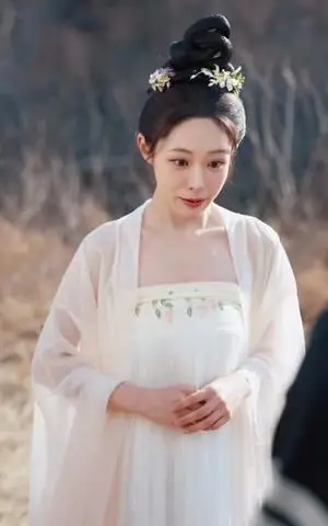 《双穿：开局面包换女仆（80集）李俊良&胡继月（夸克网盘）》短剧封面