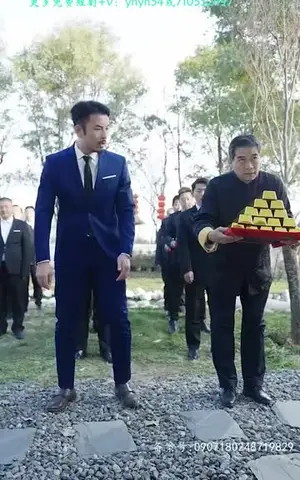 《爱随秋风起（95集）》短剧封面