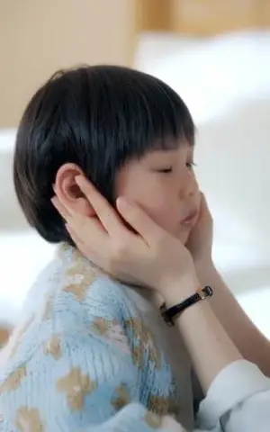 《嫌我儿子吵,我卖房后全楼疯了(62集)韩琪&刘晴(夸克网盘)》短剧封面