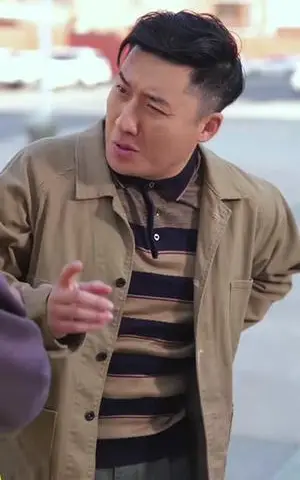 《虎父龙子闹新春（54集）杨子朔&王欣滢（夸克网盘）》短剧封面