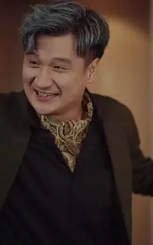 《爹地小心：总裁妈咪超霸道（80集）（夸克网盘）》短剧封面