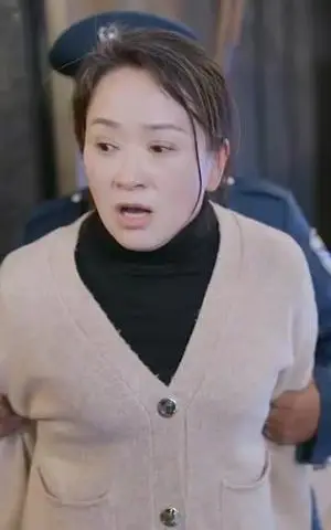 《奶奶姥爷向前冲（75集）李予苏（夸克网盘）》短剧封面