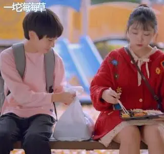 《【中字】韩国网剧-小学生的恋爱，我等你长大！（夸克网盘）》短剧封面