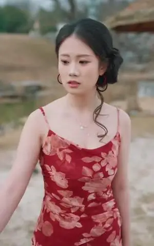 《渔村小医神（96集）李瑞欣&李秉润（夸克网盘）》短剧封面