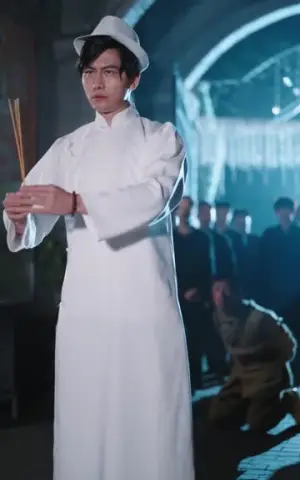 《鉴宝宗师》短剧封面