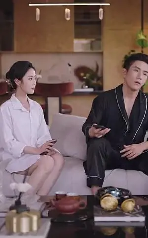 《赴春潮（60集）黄云云&程澄（夸克网盘）》短剧封面