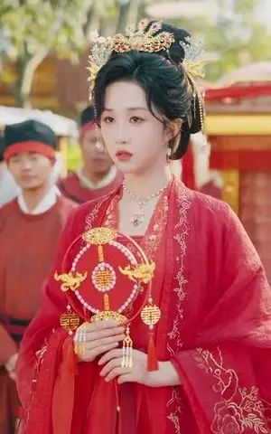 《大婚日庶妹抢嫁状元，我转身嫁太子（63集）许诺言＆郇依心（夸克网盘）》短剧封面