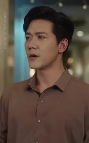 《不再回头（57集）李菁&龙泽鸣》短剧封面