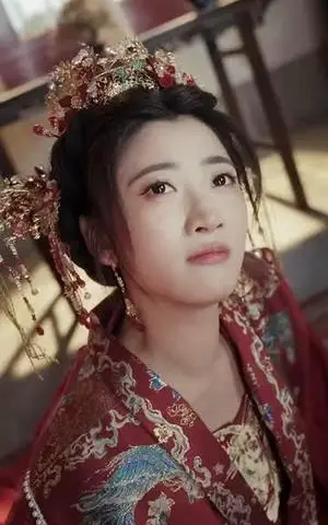 《嫡女重生，夺回所爱&嫡女重生夺回所爱（137集）钟政＆宗妍初（夸克网盘）》短剧封面