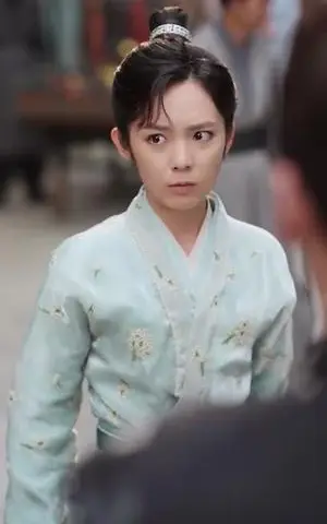 《陛下娘娘她又钻狗洞出宫了（80集）夜逸&郝韵（夸克网盘）》短剧封面
