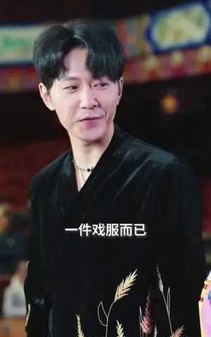 《一袭水袖断红尘（71集）周颖＆祁圣翰（夸克网盘）》短剧封面