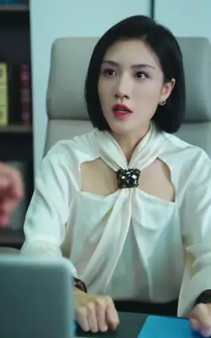 《热辣滚烫的妈咪（69集）（夸克网盘）》短剧封面