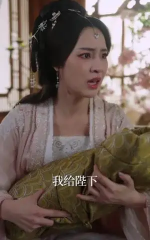《画屏遮尽旧年欢（72集）袁昊＆宋彧佳（夸克网盘）》短剧封面