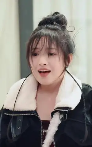 《反派的自我修养＆我的被窝通古今（60集）吴梦媛（夸克网盘）》短剧封面