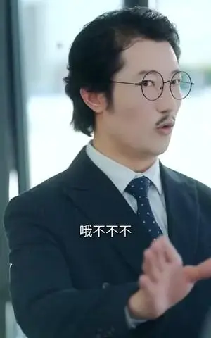 《统统退下！夫人她是古代老祖宗&统统退下夫人她是古代老祖宗（76集）王小明＆赵早儿》短剧封面