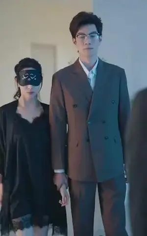 《擦边短剧：老婆频繁出轨丈夫设局报应（夸克网盘）》短剧封面