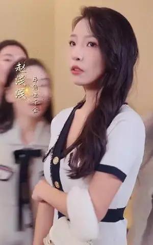 《咖啡王子桃花记（73集）林央立（夸克网盘）》短剧封面