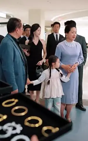 《天降乖乖女（88集）艾泓辰＆李胜楠&赵琪琪（夸克网盘）》短剧封面