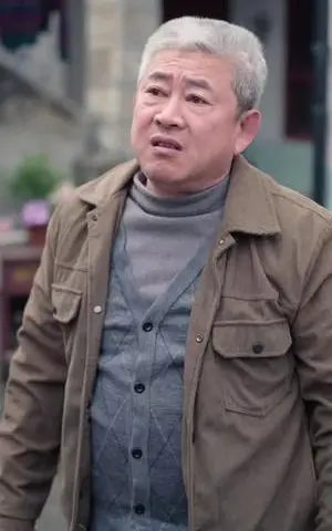 《家人受辱，我摊牌了战将身份（72集）宣嘉橙&苏杉杉》短剧封面