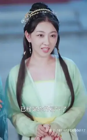 《傻妃逆袭，王爷请自重(82集)》短剧封面