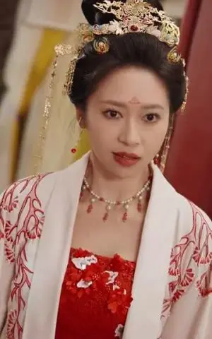 《深宫劫之凤唳苍穹（75集）曾希塘＆金璐莹（夸克网盘）》短剧封面