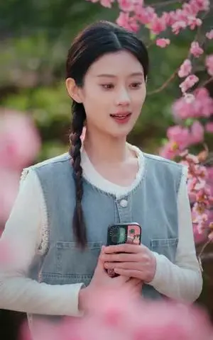《觉醒神眼后，我看穿一切（98集）蒋小祺＆杨宽（夸克网盘）》短剧封面