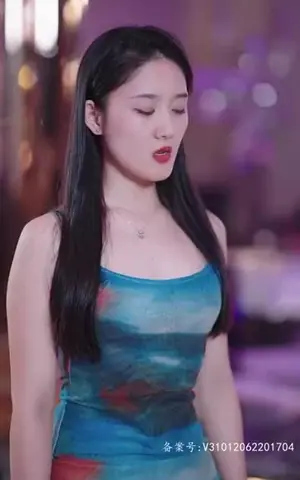 《霍总娇妻别想逃（100集）》短剧封面