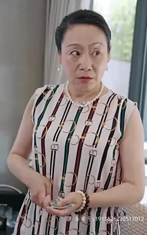 《绝望主妇的反击》短剧封面