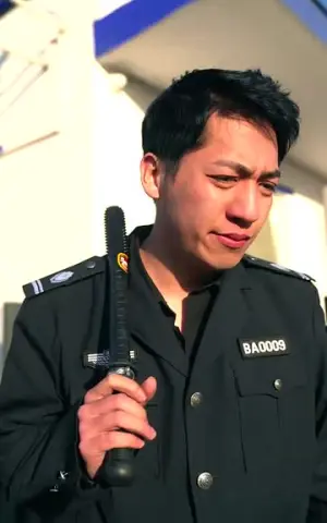 《开局为爱冲锋（103集）》短剧封面
