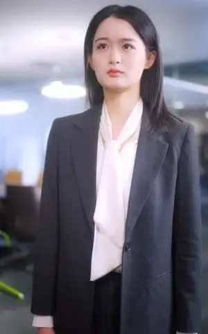《靠近我治愈你（71集）马星烁＆李紫一（夸克网盘）》短剧封面