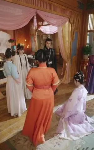 《暴君竟也重生了（86集）李星霖＆蒋申（夸克网盘）》短剧封面