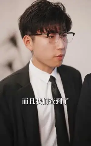 《贤妻送我凌云志（76集）李雪莹（夸克网盘）》短剧封面