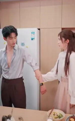 《闪婚后捡来的钻石老公他不傻了（85集）王鸣鹤＆一飞（夸克网盘）》短剧封面
