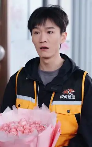 《前女友大婚，我开兰博基尼送外卖（80集）李乐川＆蔡滟静（夸克网盘）》短剧封面