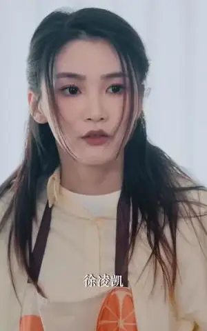 《离婚后当保姆她风生水起（85集）周妍坤&吕铭越》短剧封面