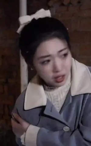 《闪婚小孕妻（70集）叶庭＆李婧也（夸克网盘）》短剧封面