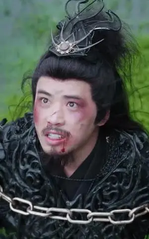 《满门恋爱脑，唯有小师弟正的发邪（80集）韩子帆＆吴翎薇&张棠&周子琪（夸克网盘）》短剧封面
